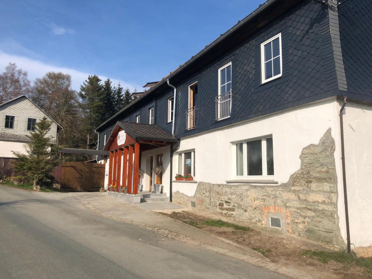 Landgasthof Wetteraperle Raila Exteriér fotografie